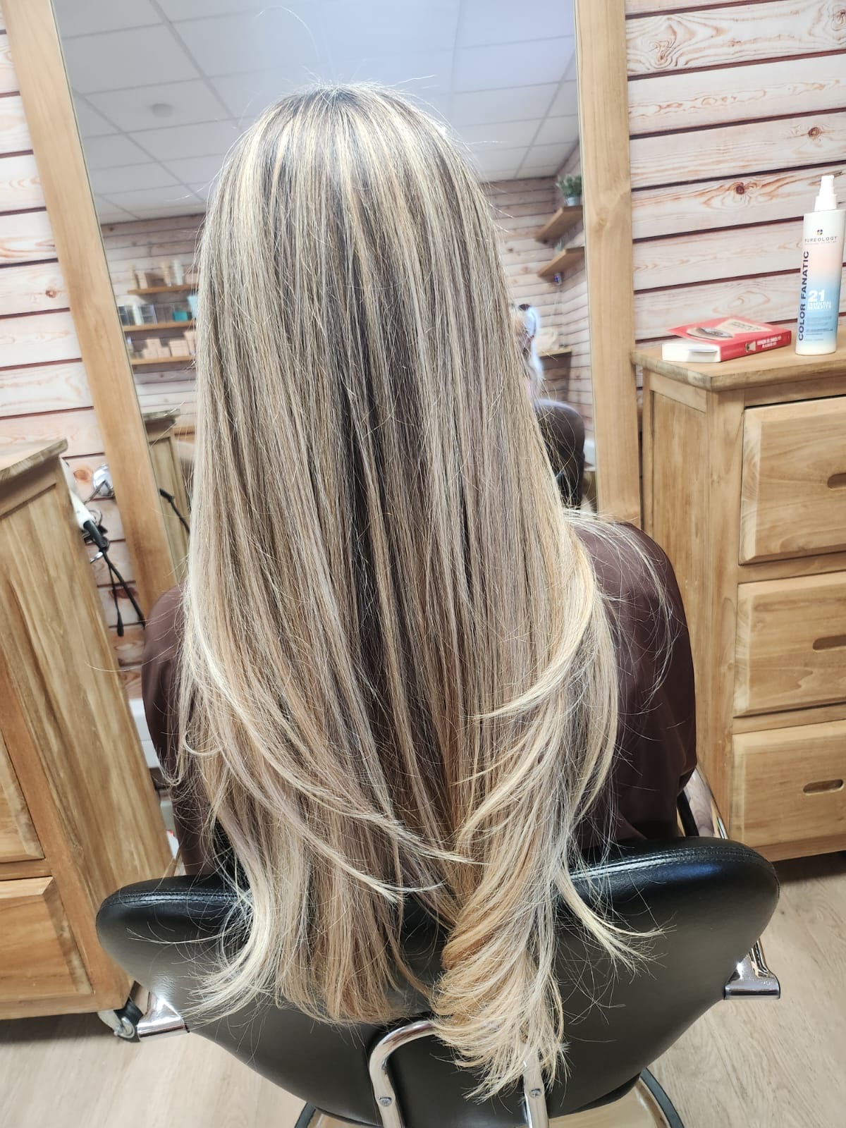 Highlights color inspiration in warm natural light